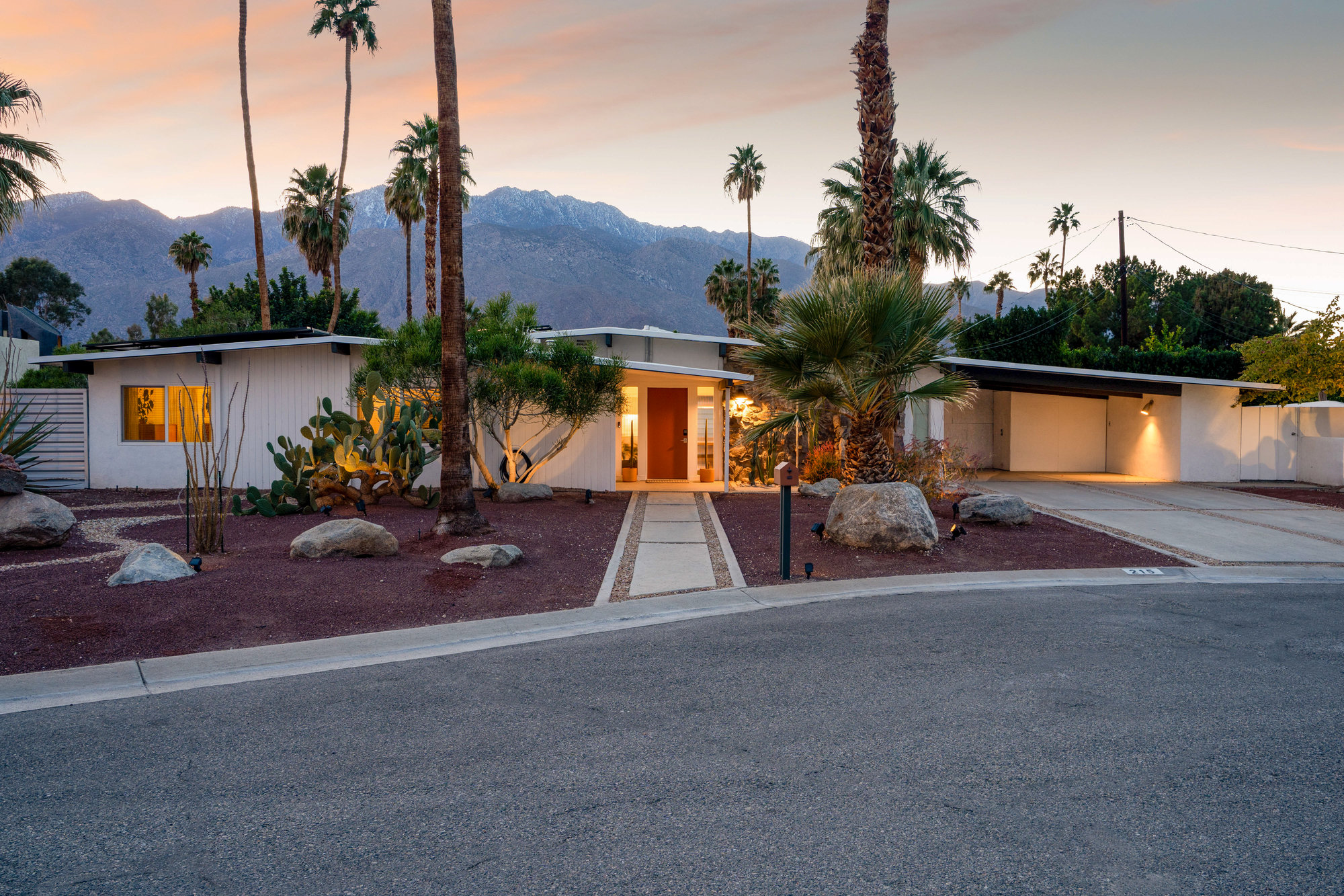 An Alexander home in the Sunmor neighborhood of Palm Springs