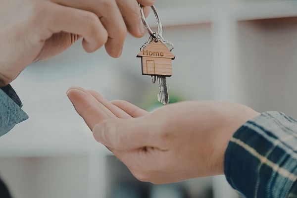 Palm Springs Homebuyers Receive Their Keys