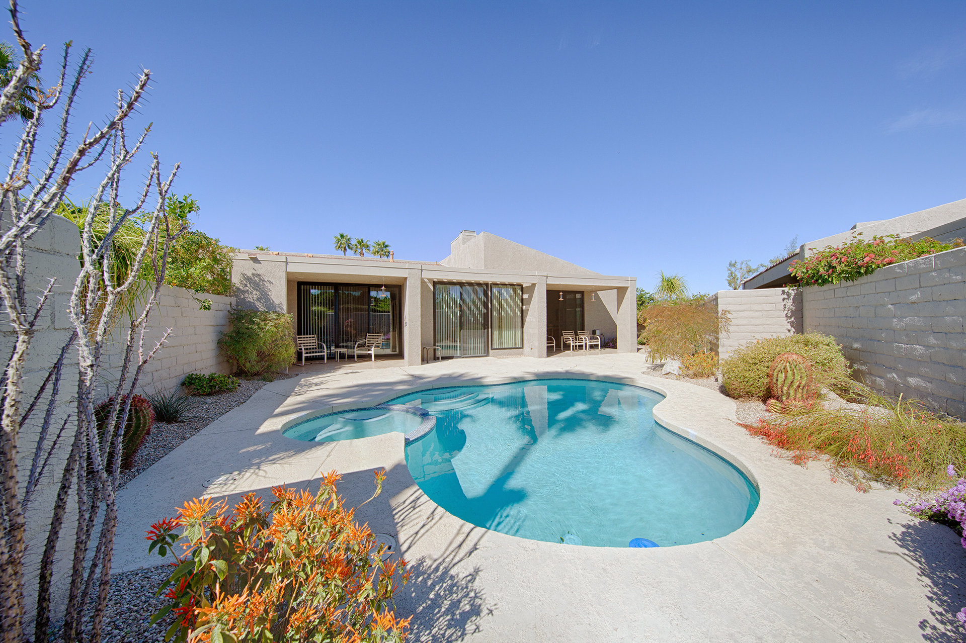 A backyard swimming pool in Sundance Resort in Palm Springs